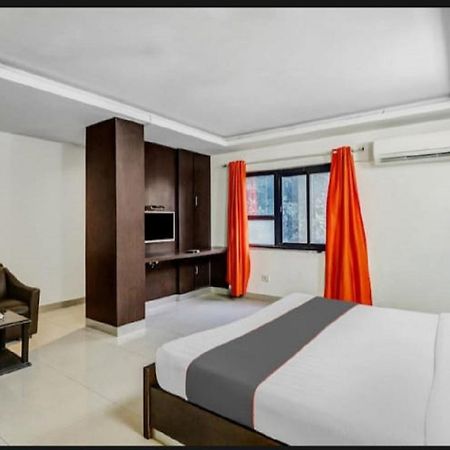 Aerocity Hotel Jindal Palace Delhi- A Well Hygiene Property"All Staff Vaccinated " 新德里 外观 照片