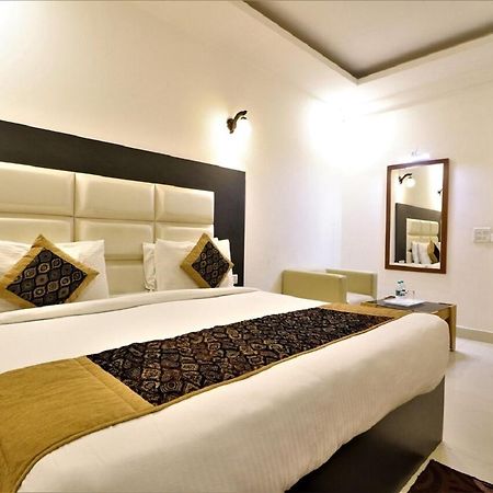 Aerocity Hotel Jindal Palace Delhi- A Well Hygiene Property"All Staff Vaccinated " 新德里 外观 照片