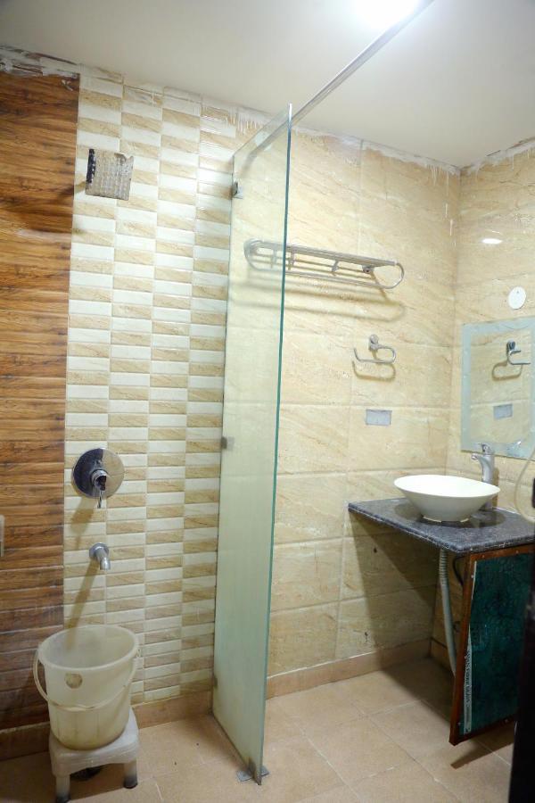 Aerocity Hotel Jindal Palace Delhi- A Well Hygiene Property"All Staff Vaccinated " 新德里 外观 照片
