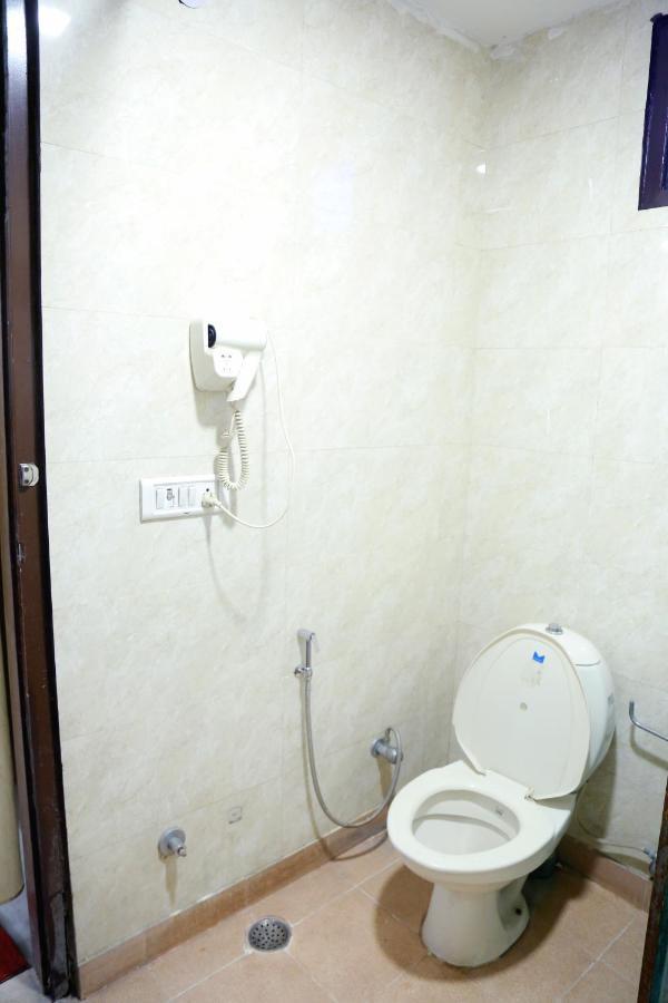 Aerocity Hotel Jindal Palace Delhi- A Well Hygiene Property"All Staff Vaccinated " 新德里 外观 照片